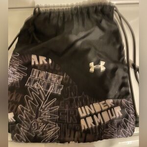 Under Armour Black and Gray Graphic Drawstring Bag